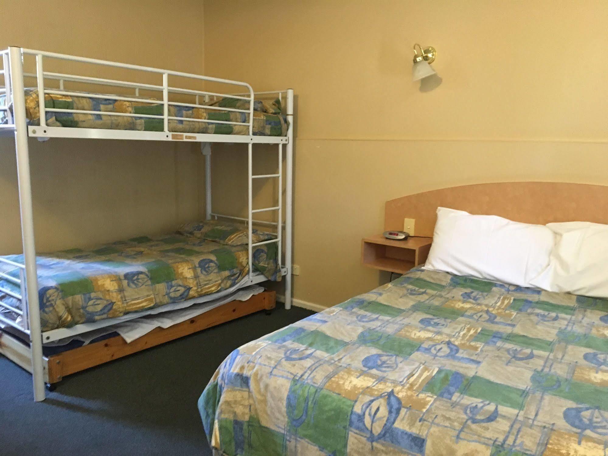 Parkville Motel Мелбърн Екстериор снимка