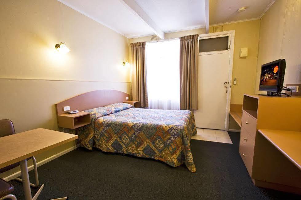 Parkville Motel Мелбърн Екстериор снимка